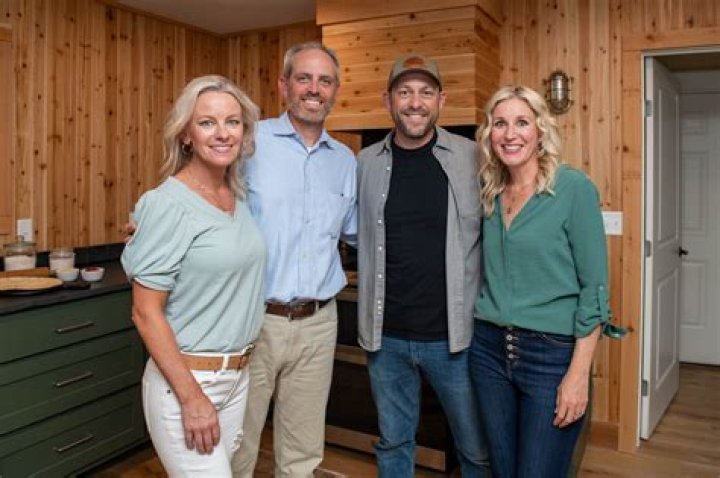 'Fixer to Fabulous: Welcome Inn' Features a One-of-a-Kind Project Across a Handful of Episodes