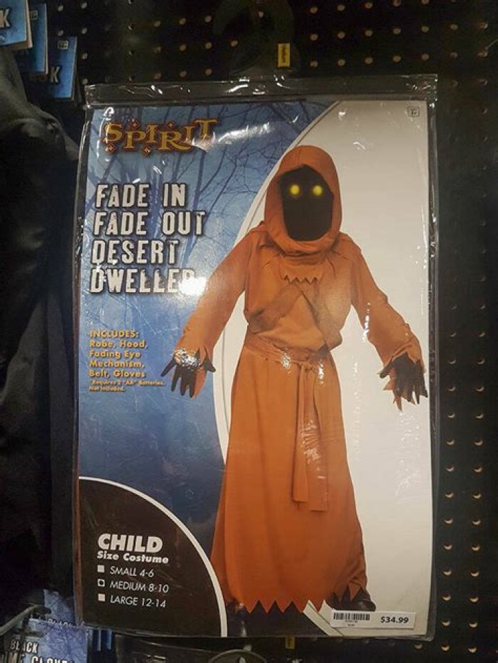 30+ Knock-Off Halloween Costumes That Aren't Even Trying to Hide Their Shamelessness