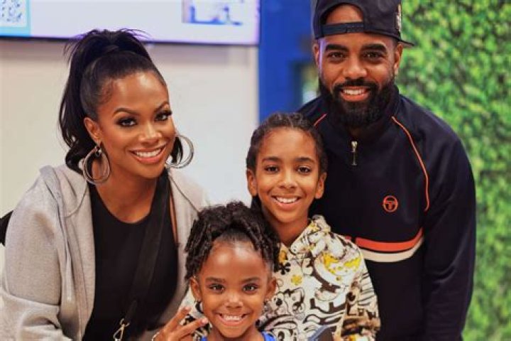A Look Into Kandi Burruss's Life — Career, Net Worth, Relationship and More