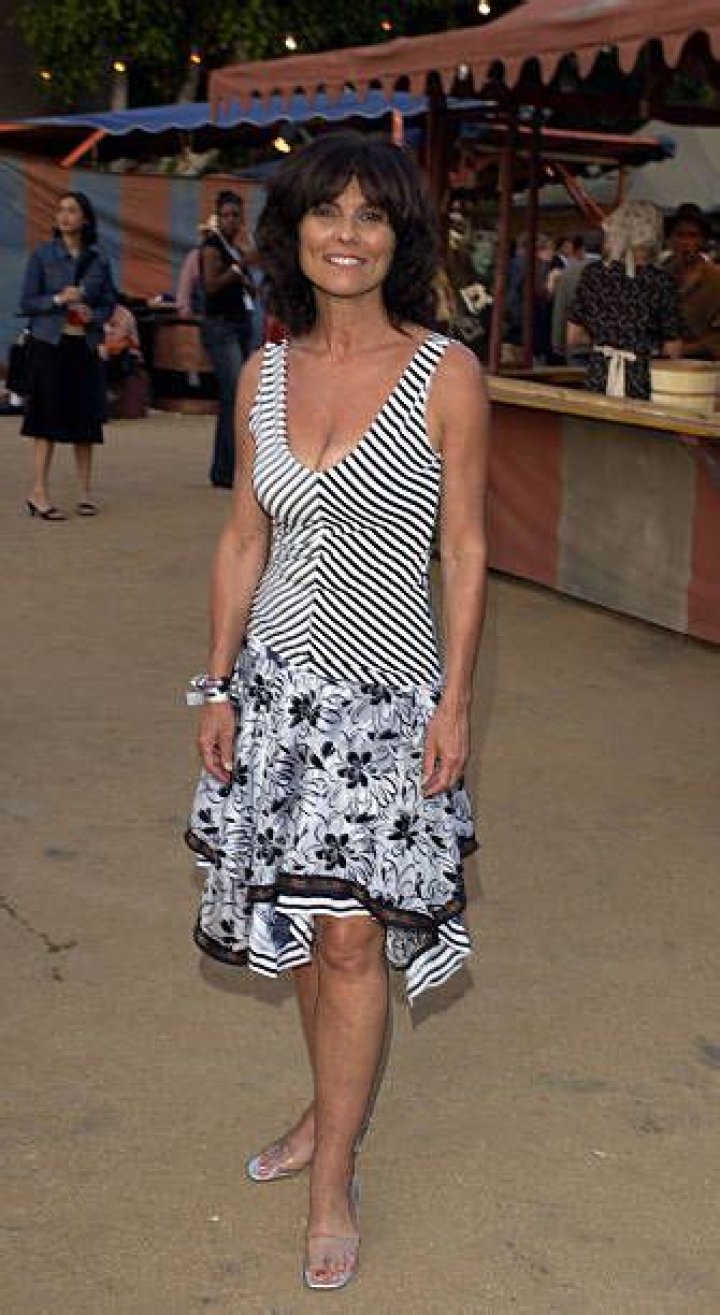 Adrienne Barbeau Height