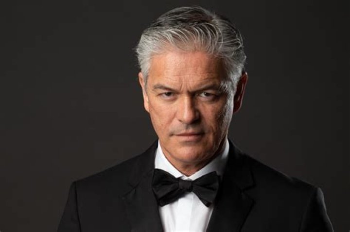 Alejandro De Hoyos – Biography, Facts & Life Story