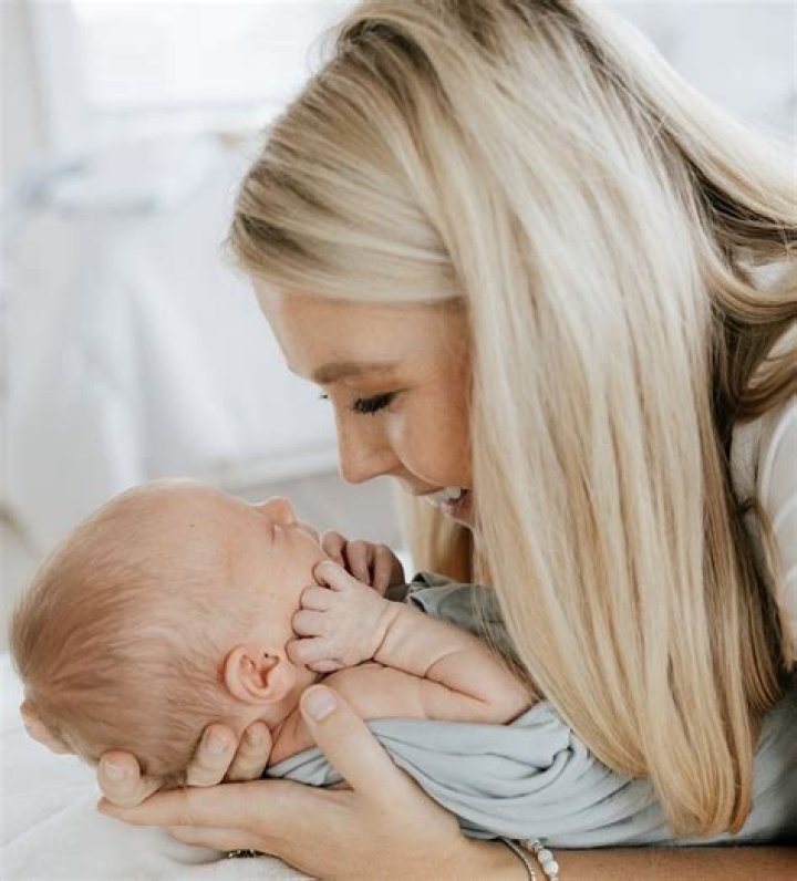 All the Details on Iskra Lawrence's Decision to Birth Her Baby at Home