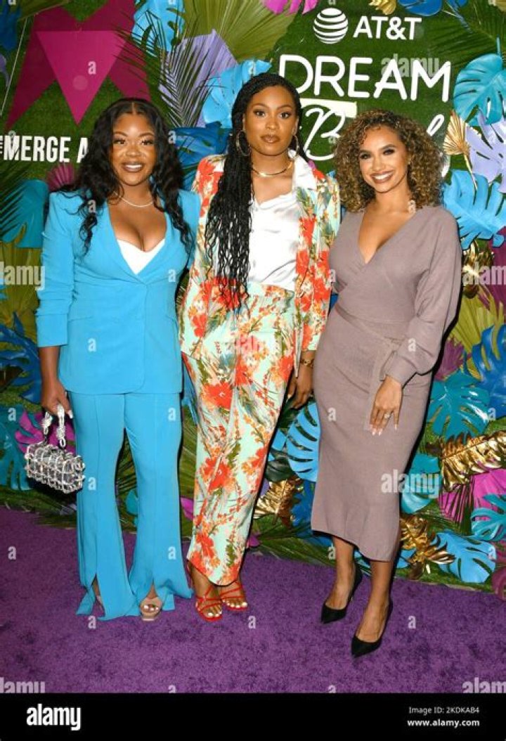 Angelica Nwandu - SnogBlogy