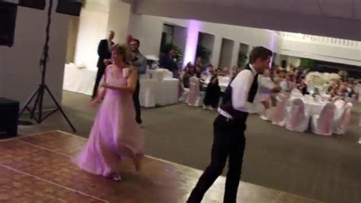 Bridesmaid Steals Show at Lady's Wedding with Dance Moves, Twerks Barefooted on Man in Video, Many React