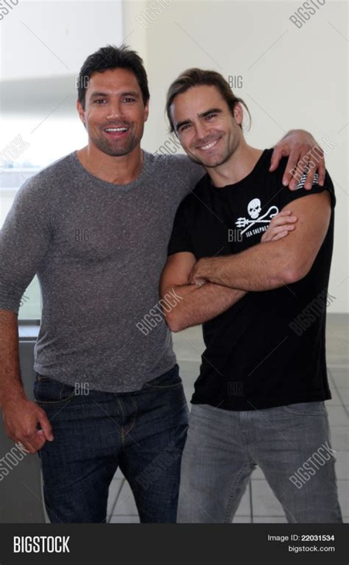 Dustin Clare Height