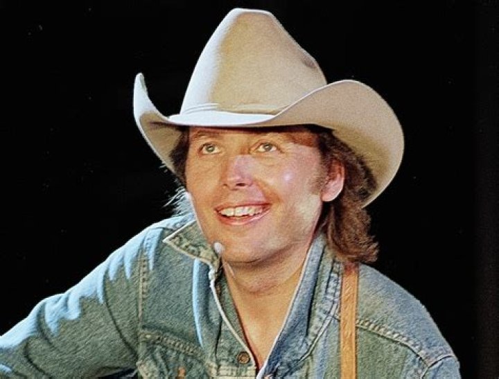 Dwight Yoakam