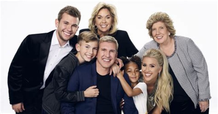 Emmy Medders Weigh Loss, Net Worth, Age, Chase Chrisley, and Dad