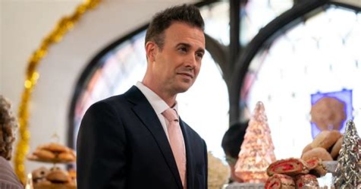 Freddie Prinze Jr. Gets to Celebrate His Heritage in Netflix's 'Christmas With You'