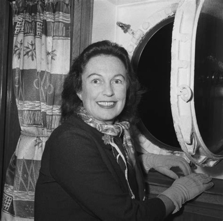 Geraldine Fitzgerald Net Worth