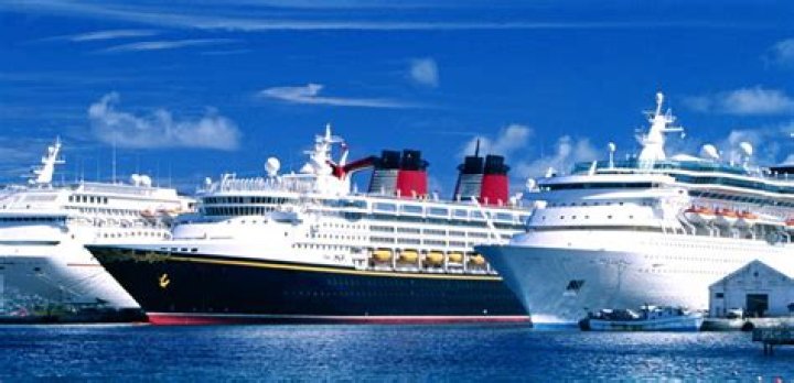 Hallmark Cruise Stars Is Coming to Town —Here’s the 411
