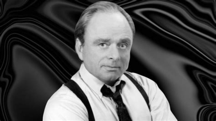 Harris Yulin