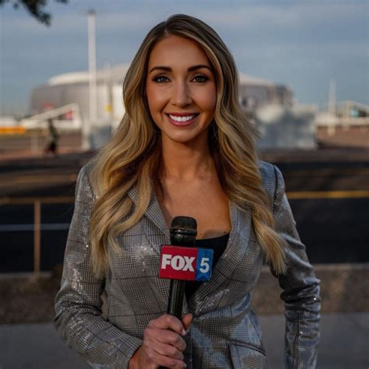Heather Lake Fox 5, Bio, Wiki, Age, Height, Husband, Salary, and Net Worth