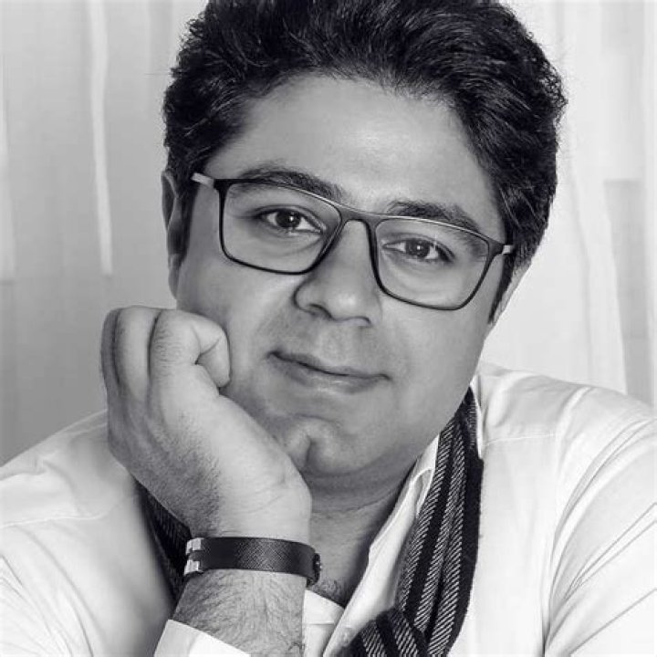 Hojat Ashrafzadeh's Biography And Facts'