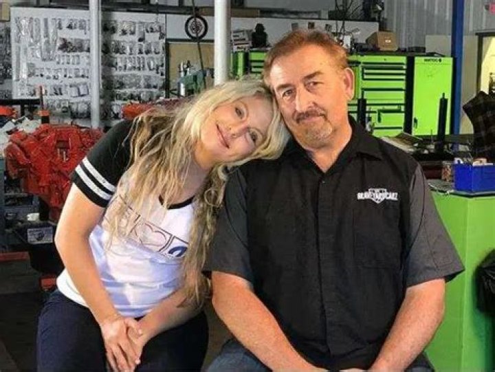 Is Mark Worman Married With Wife At Age 56? Family Detail & Bio Update 2018