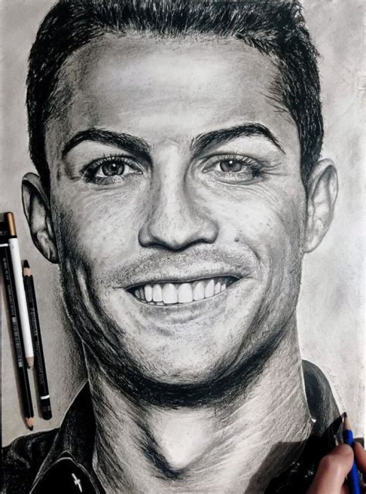 It's So Real: Massive Reactions as Nigerian Artist Spends 75 Hours Drawing Cute Portrait of Cristiano Ronaldo