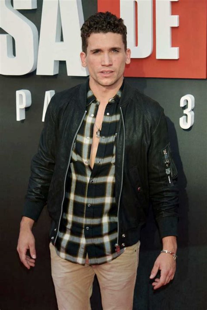 Jaime Lorente bio: age, height, partner, movies and TV shows