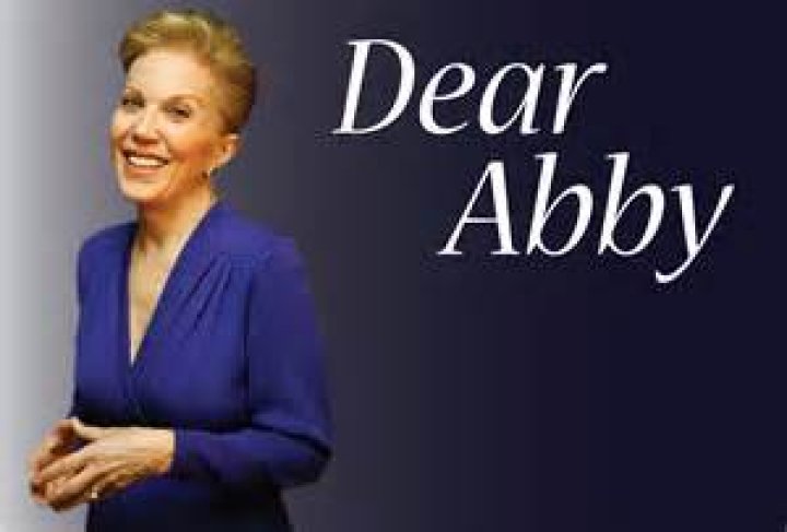 Jeanne Phillips Columnist, Bio, Wiki, Age, Height, Husband, Dear Abby, and Net Worth
