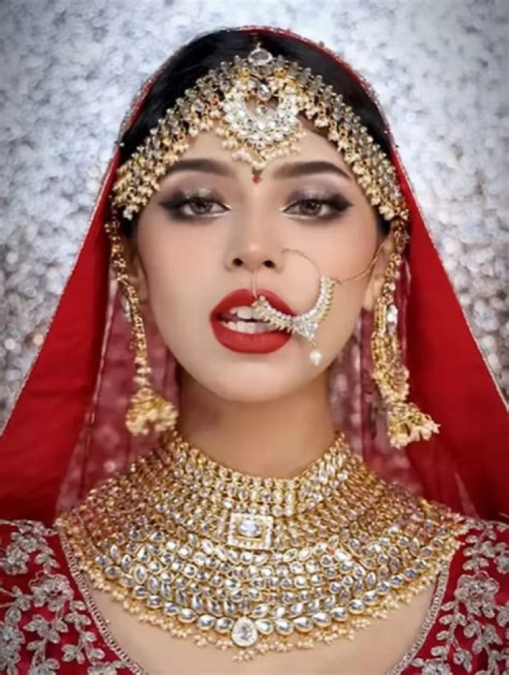 Jharna Bhagwani Net Worth