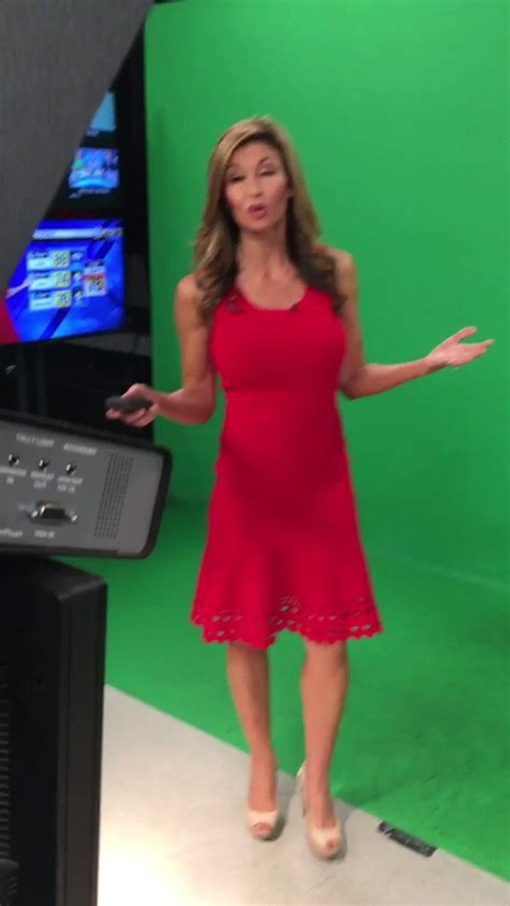 Julie Durda WPLG, Bio, Wiki, Age, Height, Husband, Salary, and Net Worth