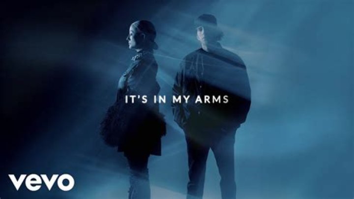 Lyrics & Translations of Fortress (Just A Gent Remix) by Illenium