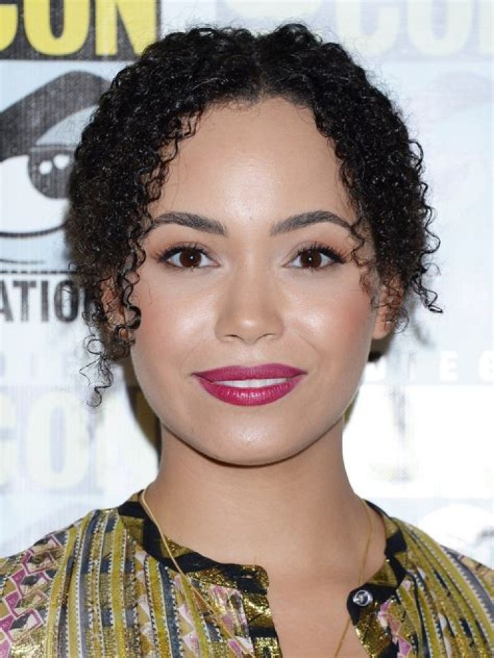 Madeleine Mantock Net Worth – How Much is Mantock Worth?