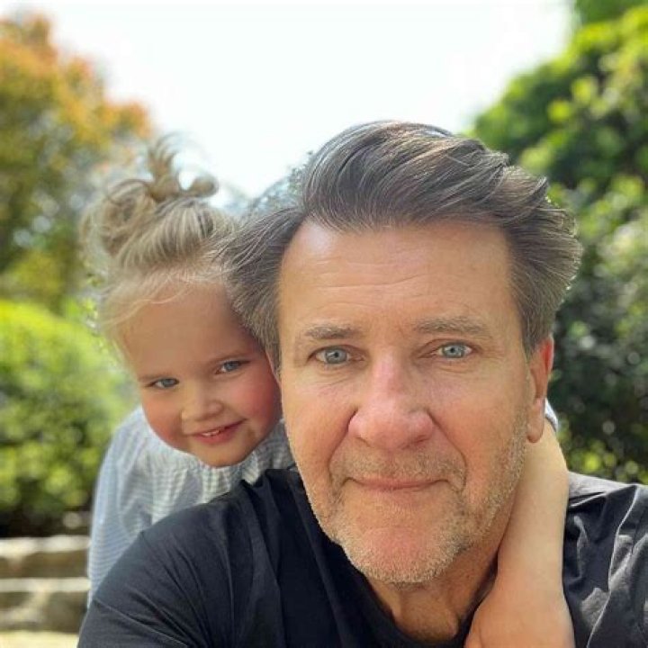 Meet Alex Barlow Wife Bella Obert Barlow: Kids And Family