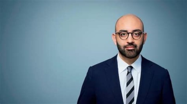 Oliver Darcy Net Worth: How Wealthy is the CNN Host?