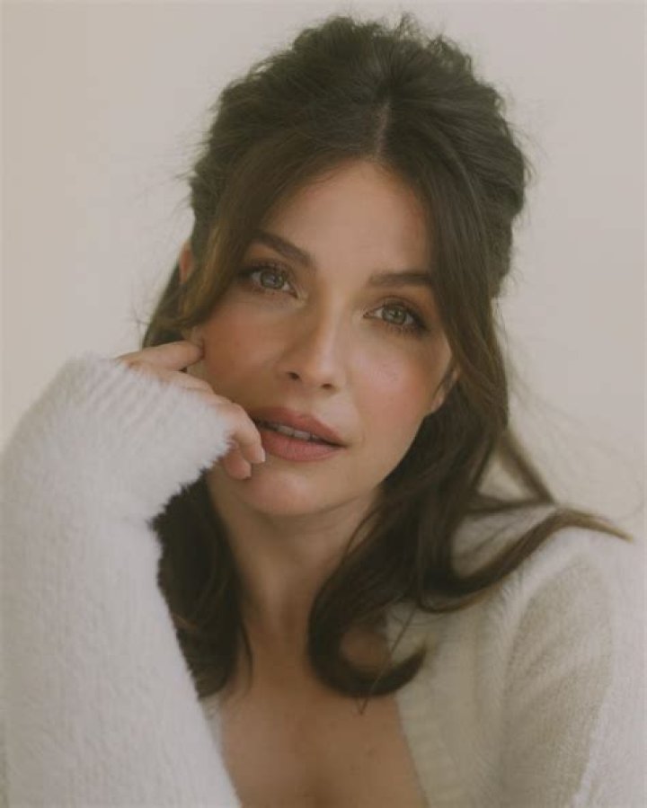 Paige Spara