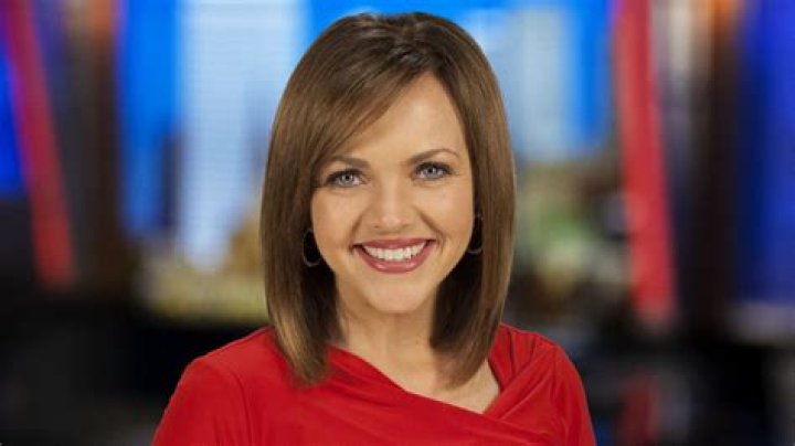 Shae Rozzi Fox 23, Bio, Wiki, Age, Height, Husband, Salary, and Net Worth