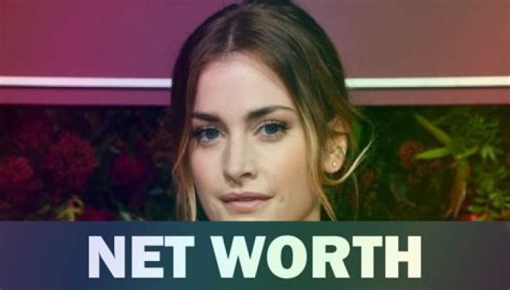 Stefanie Martini Net Worth – How Much is Martini Worth?