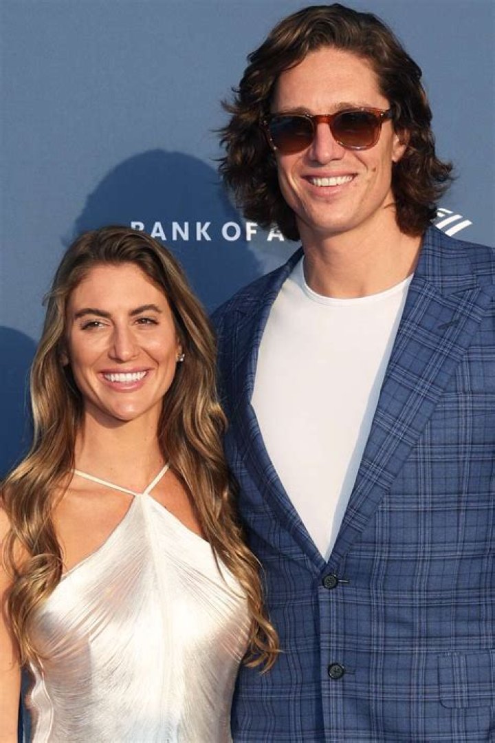 Tyler Glasnow Girlfriend Meghan Murphy Is An Aesthetic Injector