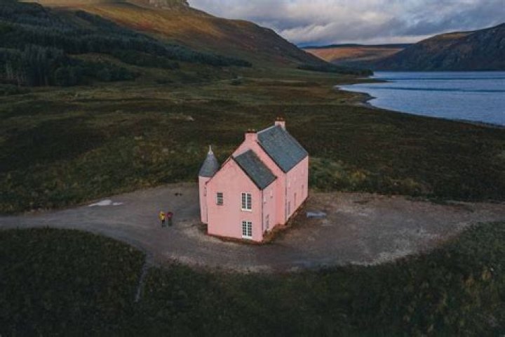 What Happened to the Pink House Owner From 'Fixer to Fabulous'? Here's an Update