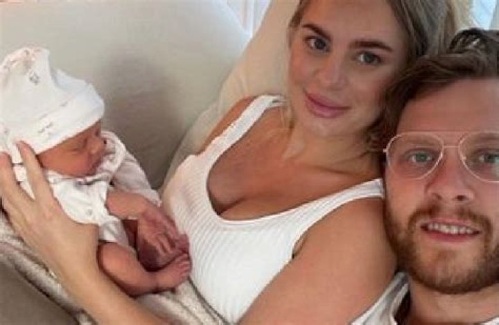 Who is David Pastrnak's girlfriend Rebecca Rohlson? Bruins star announces death of newborn son