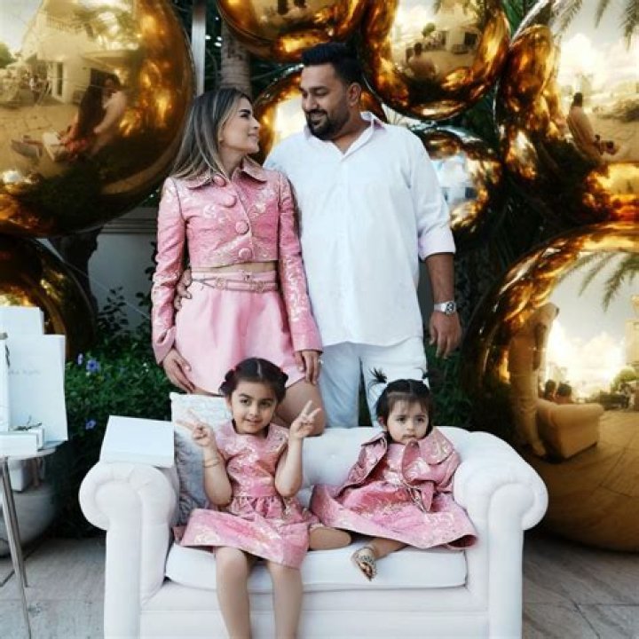 Who Is Safa Siddiqui, Fahad Siddiqui Wife? 2 Kids And Family