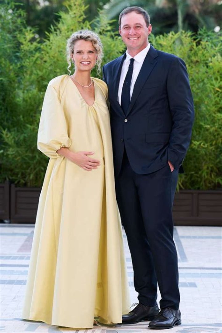 Who is Sepp Strakas Girlfriend? Paige Dean Wiki, Age, Bio, Parents, Family, Net Worth, Height, In