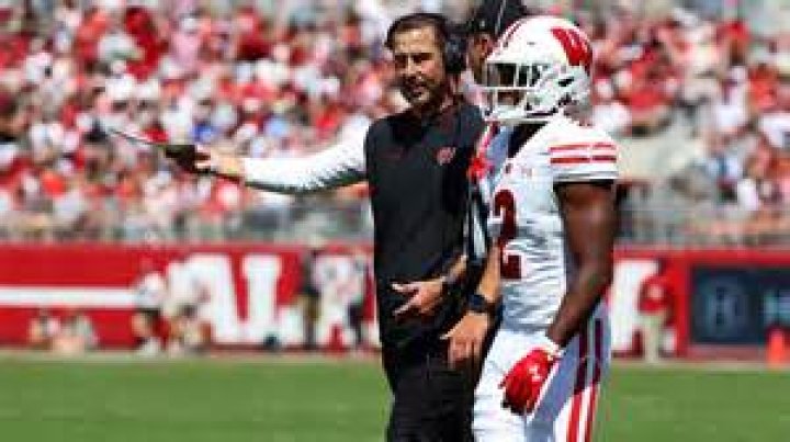 Why Wisconsins Amare Snowden is leaving behind 2-sport aspirations to play for Luke Fickell