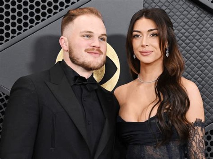 Zach Bryan Wife: The Truth About His Ex-Wife Rose Madden and His Current Girlfriend